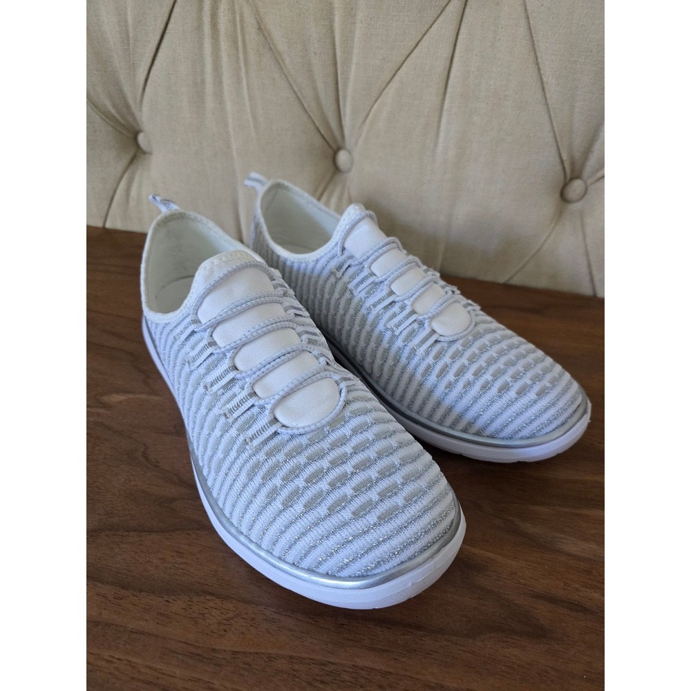 Women's Lightweight Knit Slip-On Sneakers Size 10 WW